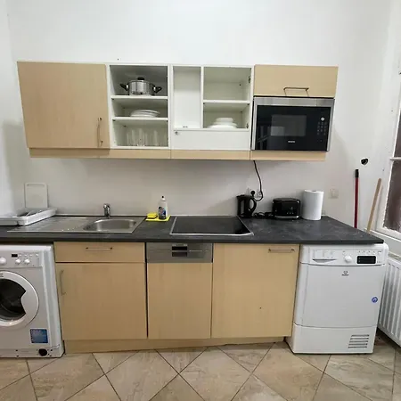 Stylish 1br With The Location *