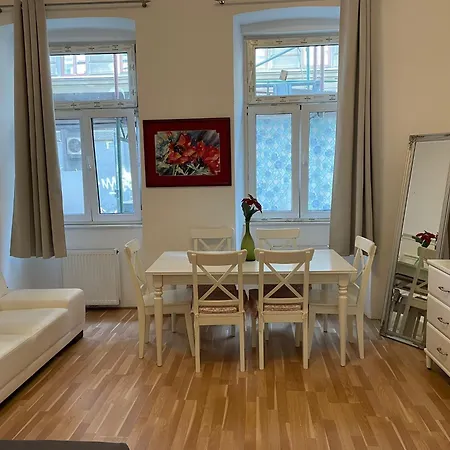 Stylish 1br With The Location * Vienna