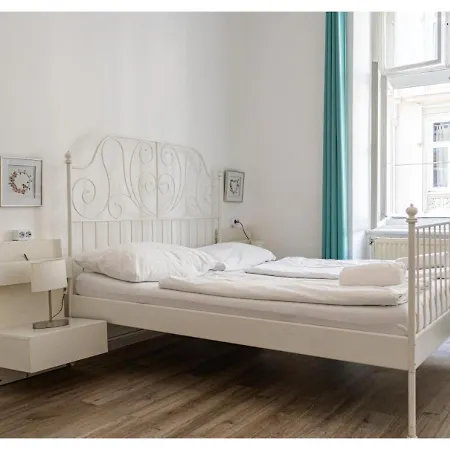 3 Elegant - Ideal For Long Apartment *