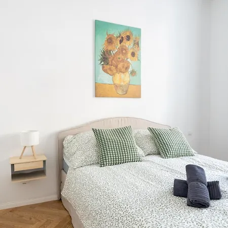 Apartment Premium With Balcony Vienna