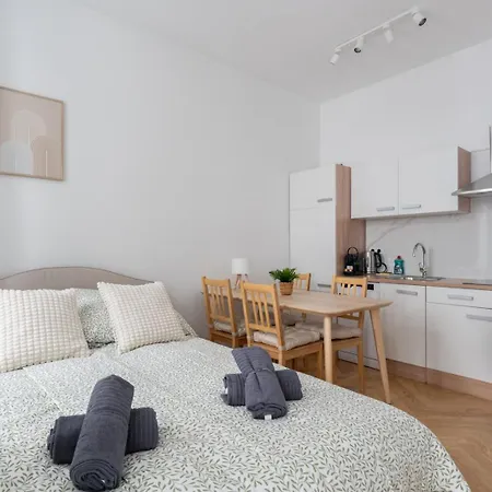 Premium With Balcony * Vienna