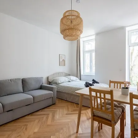 Apartment Premium With Balcony