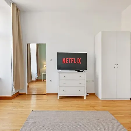 Apartment 3 Bedrooms I 110 Square Meter I Walk To Sights Vienna