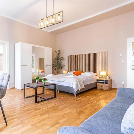 Charming 2br Aprtment Near Tourist Attractions * Vienna