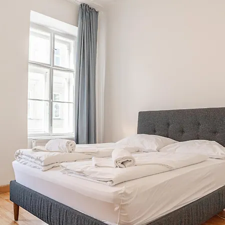 Belvedere 3br Shared - 12 Min From Center Apartment Vienna