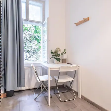Belvedere 3br Shared - 12 Min From Center