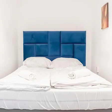 Apartment Belvedere 3br Shared - 12 Min From Center