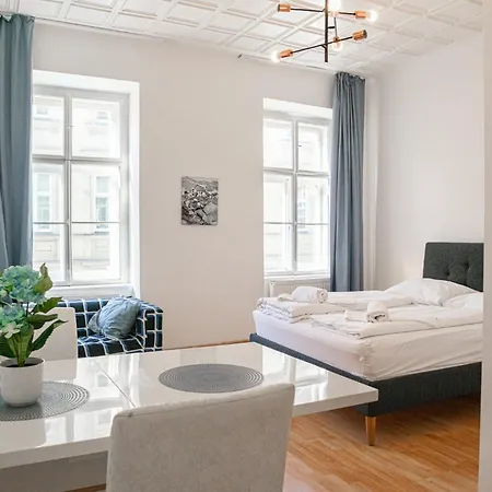 Apartment Belvedere 3br Shared - 12 Min From Center