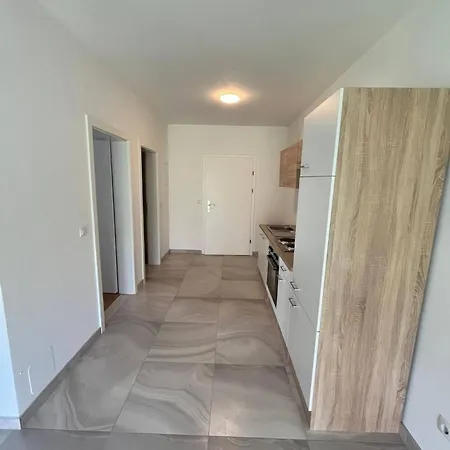 Apartment 10 Minutes To S-bahn I Garden Option I Wifi *