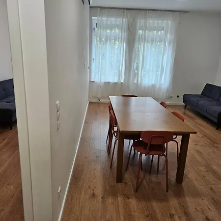 Apartment 10 Minutes To S-bahn I Garden Option I Wifi