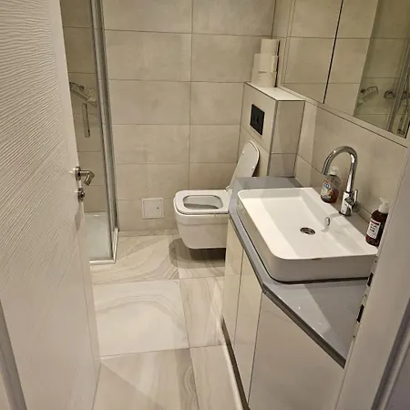 10 Minutes To S-bahn I Garden Option I Wifi Apartment