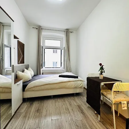 Stylish 4br 10 Min Transport To Stadthalle Apartment Vienna