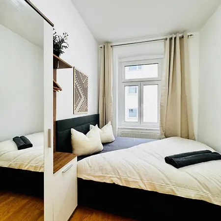 Stylish 4br 10 Min Transport To Stadthalle Vienna