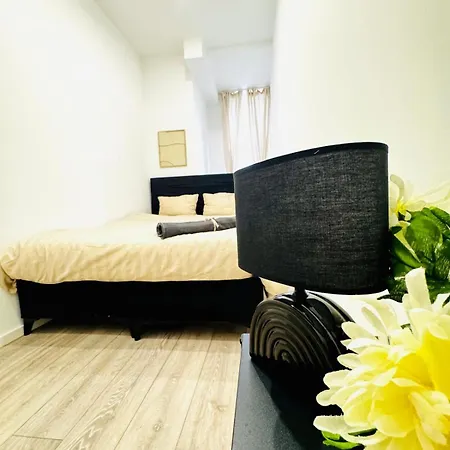 Elegant 5-br Ideal For Groups & Families *