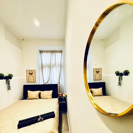 Apartment Elegant 5-br Ideal For Groups & Families