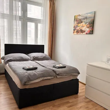 Apartment Spacious 4-room For 6 Person - Near Subway Vienna