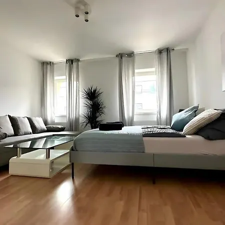 Perfect Location, 2 Min To Main Station, Long Term * Vienna