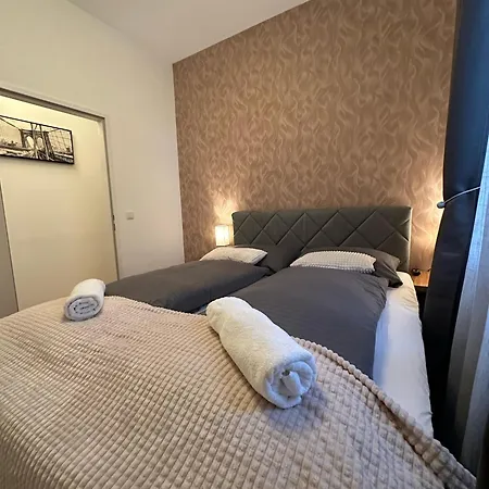 Sweet 1br & 1lr Stylish Apartment, Around Donaustadt Vienna