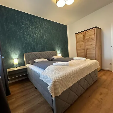 Sweet 1br & 1lr Stylish Apartment, Around Donaustadt Apartment *