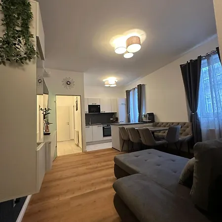 Sweet 1br & 1lr Stylish Apartment, Around Donaustadt Apartment Vienna