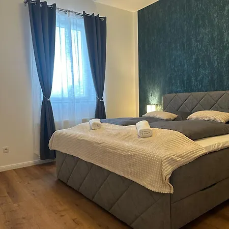 Sweet 1br & 1lr Stylish Apartment, Around Donaustadt