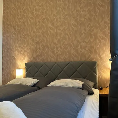 Sweet 1br & 1lr Stylish Apartment, Around Donaustadt Apartment