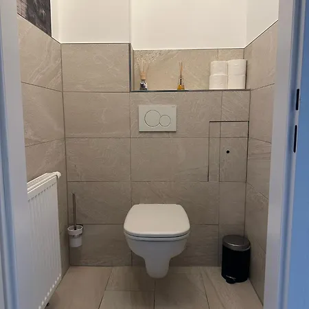 Sweet 1br & 1lr Stylish Apartment, Around Donaustadt Apartment *