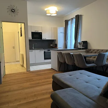 Sweet 1br & 1lr Stylish Apartment, Around Donaustadt Vienna