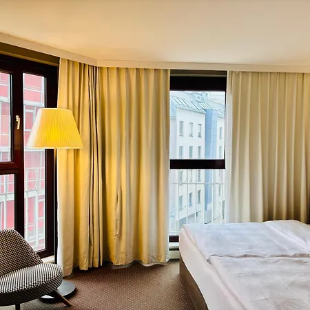 Pentahotel Hotel