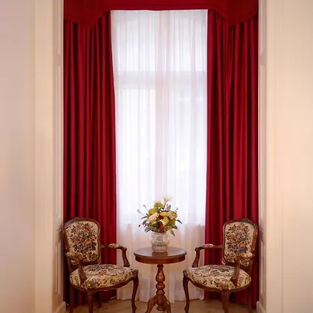 Graben Hotel