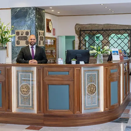Hotel Royal 4*