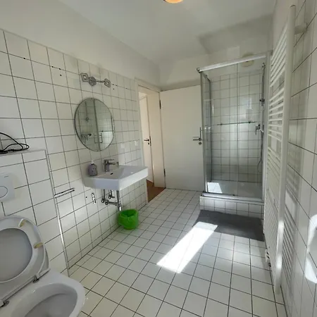 Zum Shambhala Hotel *