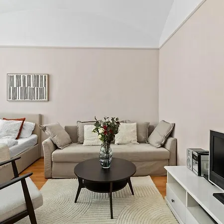 Neben Augarten I 5 Min To Metro I 10 Min To Apartment *