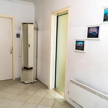 Apartment Spacious 5 Minutes To Wiener Stadthalle *