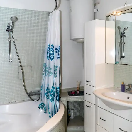 Apartment Spacious 5 Minutes To Wiener Stadthalle *