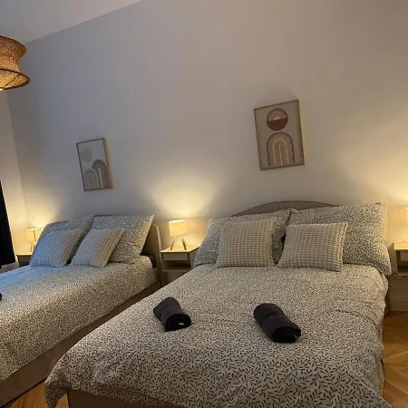 Apartment Renovated With Balcony Vienna