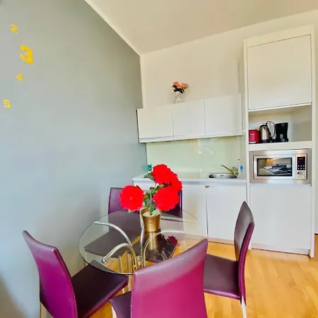 - Brigittenau Area Mm28 Apartment *