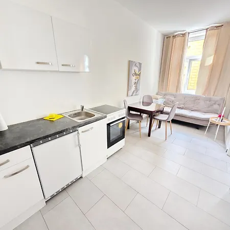 Charming At Maerzstrasse Close To Attractions Mz27
