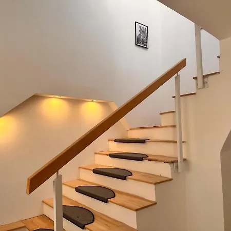 Feriehus Full Premium - 2 Bedrooms For 5 People - Near Metro *