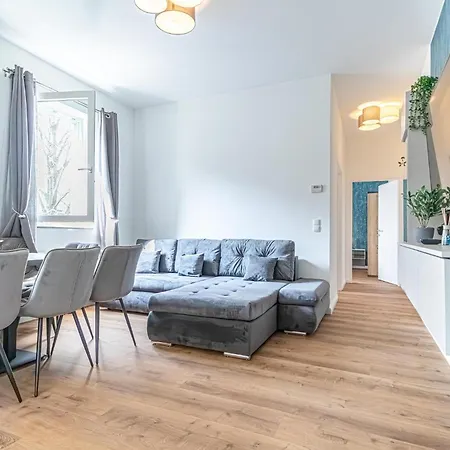 Sweet 2br & 1lr Apartment, Around Donaustadt Apartment