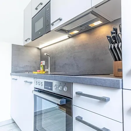 Apartmán Sweet 2br & 1lr Apartment, Around Donaustadt Vídeň