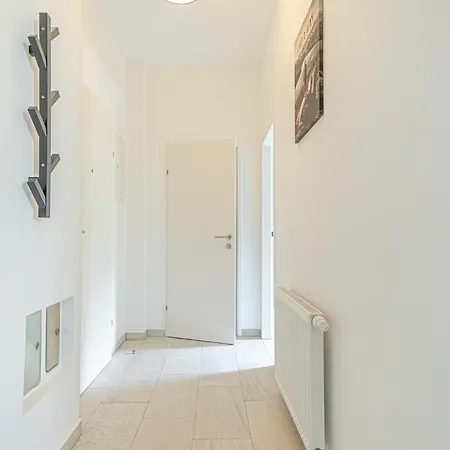 Sweet 2br & 1lr Apartment, Around Donaustadt