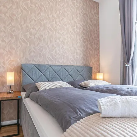 Sweet 2br & 1lr Apartment, Around Donaustadt *