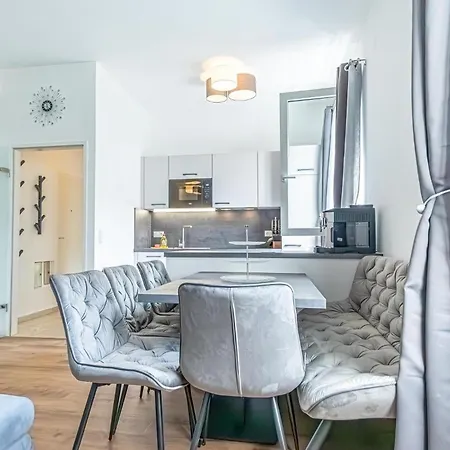 Sweet 2br & 1lr Apartment, Around Donaustadt Apartmán Vídeň