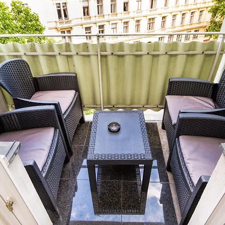 Lavie Vienna