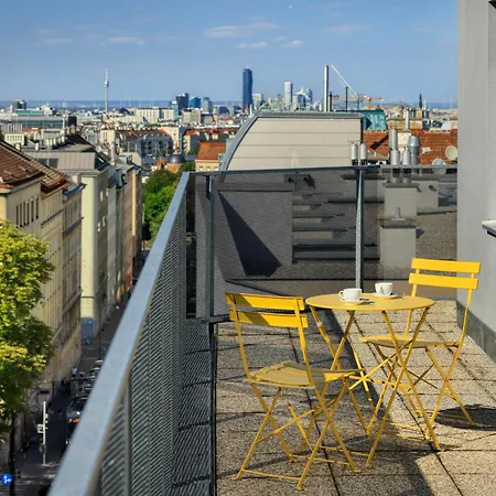 Hotel Jimmys Xxl 4*