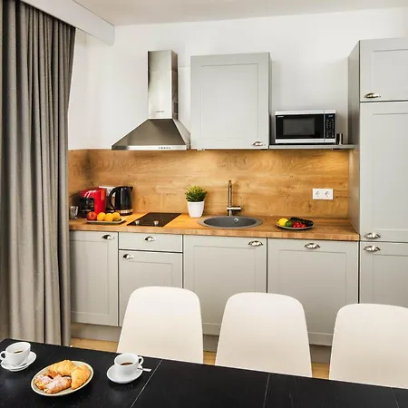Hotel Jimmys Xxl 4*