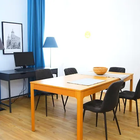 Jimmys Xxl Hotel 4*