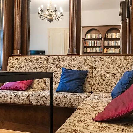 Very 4br Shared Ideal For Longstays, For 10p Apartment *