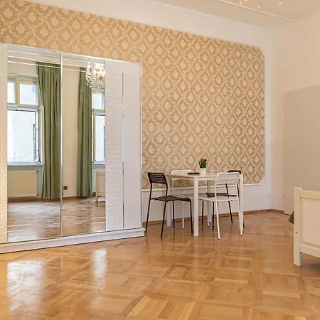 Very 4br Shared Ideal For Longstays, For 10p Vienna